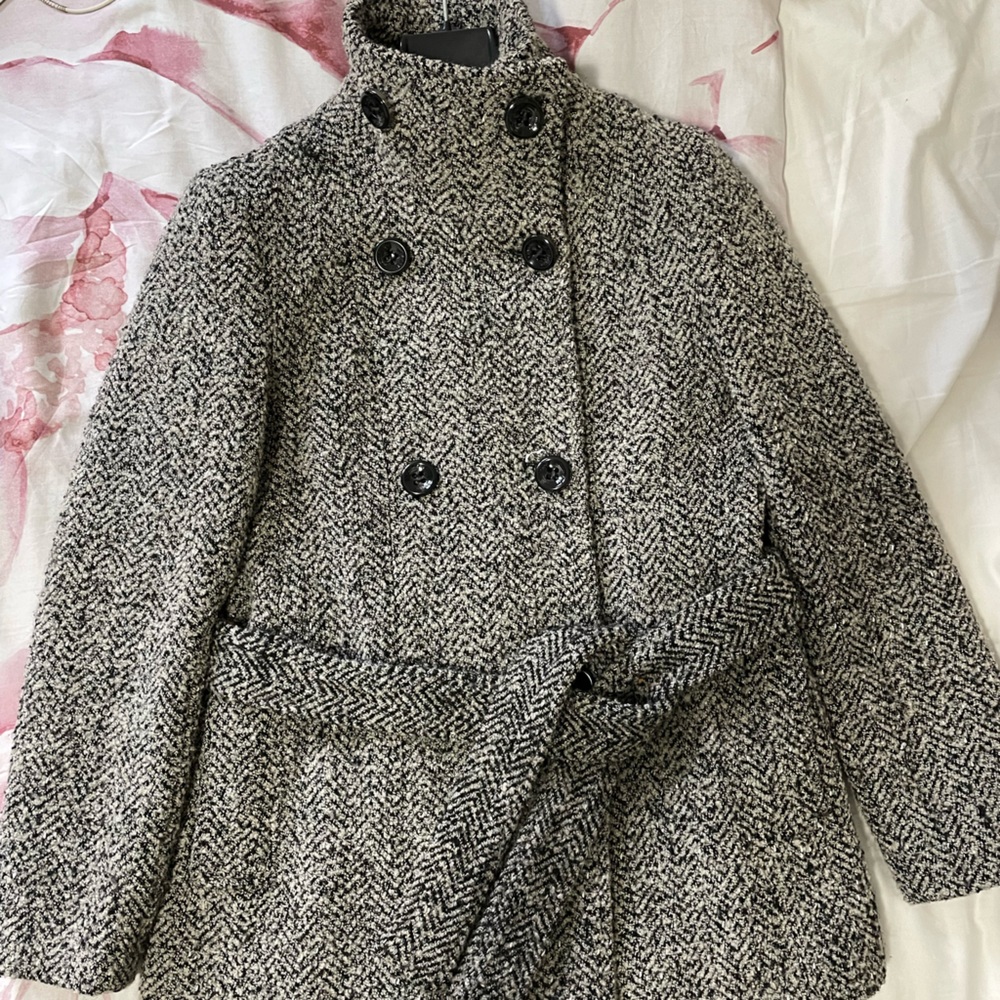 Used Calvin Klein boucle mixed wool half coat. Size P4